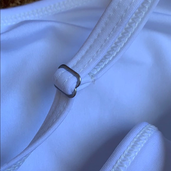 WHITE CAPEZIO DANCE LEOTARD - Picture 3 of 5